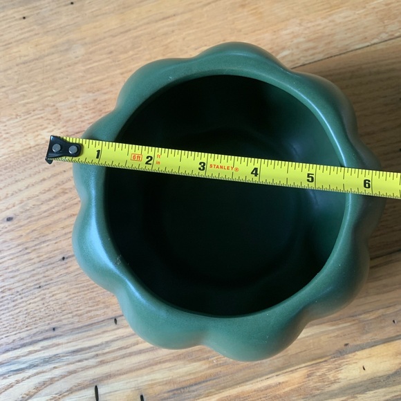Pumpkin Vase / Bowl. Gold to Green Fade - Picture 5 of 7